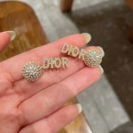 2025年3月7日入荷新品Diorピアスギフト/誕生日/記念品/xin工場