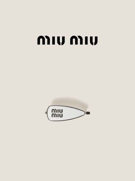 2025年3月7日入荷新品MIUMIUヘアピンギフト/誕生日...