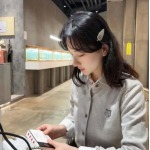 2025年3月7日入荷新品MIUMIUヘアピンギフト/誕生日/記念品/xin工場