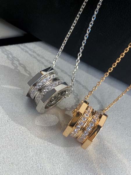 2025年3月9日入荷新品Cartierネックレスギフト/誕...