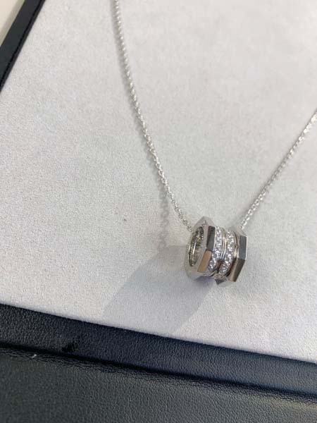 2025年3月9日入荷新品Cartierネックレスギフト/誕...