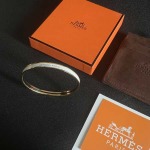 2025年3月9日入荷新品Hermes腕輪/ブレスレットギフト/誕生日/記念品/アクセサリーxin工場