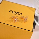 2025年3月9日入荷新品FENDIピアスギフト/誕生日/記念品/アクセサリーxin工場