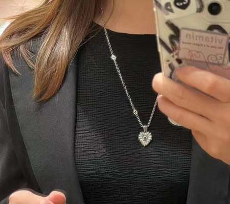 2025年3月9日入荷新品Gucciネックレスギフト/誕生日...