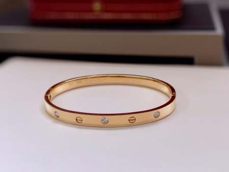 2025年3月9日入荷新品Cartier腕輪/ブレスレットギ...