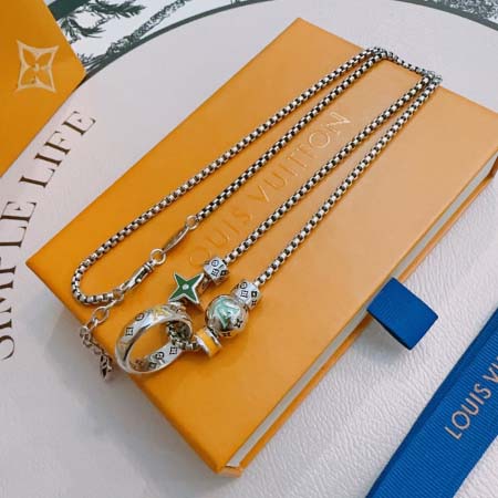 2025年3月9日入荷新品Louis Vuittonネックレ...