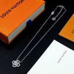 2025年3月9日入荷新品Louis Vuittonネックレスギフト/誕生日/記念品/アクセサリーxin工場