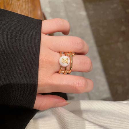 2025年3月9日入荷新品Louis Vuitton指輪ギフ...