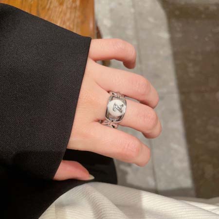 2025年3月9日入荷新品Louis Vuitton指輪ギフ...