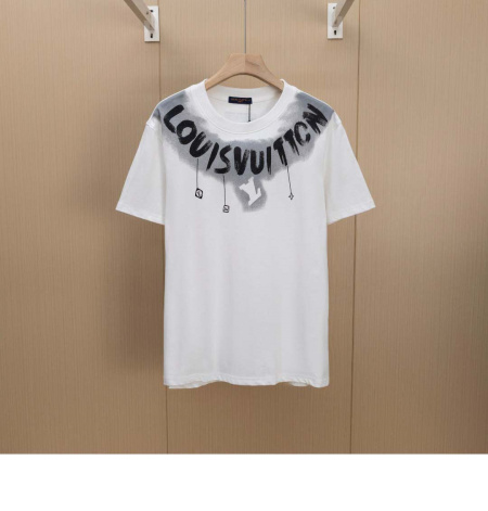 2025年3月13日新品Louis Vuitton半袖 tシ...