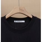 2025年3月13日新品GIVENCHY半袖 tシャツ  xiongma工場