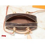 2025年3月16日 ルイヴィトン新品 M13084  Handbag East West  x   Monogram  LV x TM 27.0 x 14.0 x 10.0