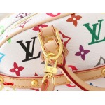 2025年3月16日 ルイヴィトン新品 M13084  Handbag East West  x   Monogram  LV x TM 27.0 x 14.0 x 10.0