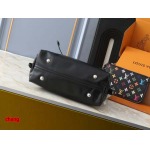 2025年3月16日 ルイヴィトン新品 M13105 M46203  CarryAll Dark   2025 29 x 24 x 12