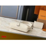 2025年3月16日 ルイヴィトン新品 M46610 M46609 M46674 Sac Sport  Monogram Empreinte 27.0 x 22.0 x 10.5