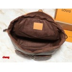 2025年3月16日 ルイヴィトン新品 M14198 M14015 Montsouris Cargo   34.0 x 40.0 x 17.0