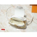 2025年3月16日 ルイヴィトン新品  M00014 M00013 M00015  Capucines ：Taurillon   Monogram 23.5x 14 x 8