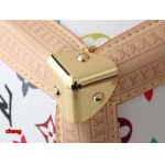 2025年3月16日 ルイヴィトン新品 M13079  x  OnTheGo   Monogram   LV x TM  35.0 x 27.0 x 14.0