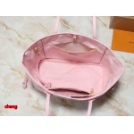 2025年3月16日 ルイヴィトン新品M14210   Neverfull   Monogram   ； 31.0 x 28.0 x 14.0