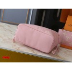 2025年3月16日 ルイヴィトン新品M14210   Neverfull   Monogram   ； 31.0 x 28.0 x 14.0