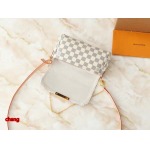 2025年3月16日 ルイヴィトン新品 M40717 N41277 N41276  Monogram   24.0 x 14.0 x 5.0 cm