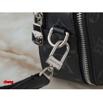 2025年3月16日 ルイヴィトン新品 M81260 M80741 M59161 Alpha Wearable  Monogram Eclipse    18.5×11×6.5cm