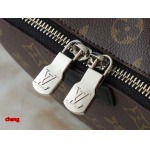 2025年3月16日 ルイヴィトン新品 M81260 M80741 M59161 Alpha Wearable  Monogram Eclipse    18.5×11×6.5cm