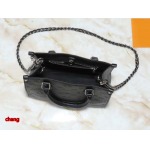 2025年3月16日 ルイヴィトン新品 M14576 M45659  OnTheGo  Monogram Bold   2025  Monogram  25.0 x 19.0 x 11.5