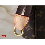 2025年3月16日 ルイヴィトン新品 M13663 M13404 M13440 M92649  Pochette Accessoires  Monogram    22.0 x 13.0 x 4.0