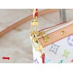 2025年3月16日 ルイヴィトン新品 M13663 M13404 M13440 M92649  Pochette Accessoires   Monogram  x 22.0 x 13.0 x 4.0