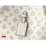 2025年3月16日 ルイヴィトン新品 M13180 MahinaBoundless—— HouseMahina 16.9 x 13.2 x 6.7