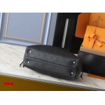 2025年3月16日 ルイヴィトン新品 M13180 MahinaBoundless—— HouseMahina 16.9 x 13.2 x 6.7