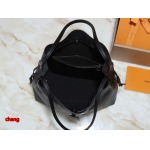 2025年3月16日 ルイヴィトン新品 M13180 MahinaBoundless—— HouseMahina 16.9 x 13.2 x 6.7