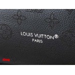 2025年3月16日 ルイヴィトン新品 M13180 MahinaBoundless—— HouseMahina 16.9 x 13.2 x 6.7