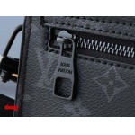 2025年3月16日 ルイヴィトン新品【M20835】S-Lock  Taurillon Monogram   ：39 x 30 x 8cm