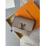 2025年3月17日新品財布M68587 Capucines  Taurillon Louis Vuitton zy工場