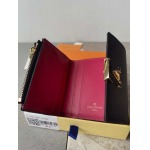 2025年3月17日新品財布M68587 Capucines  Taurillon Louis Vuitton zy工場