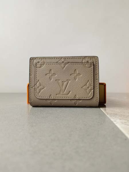 2025年3月17日新品財布M80151 Louis Vui...