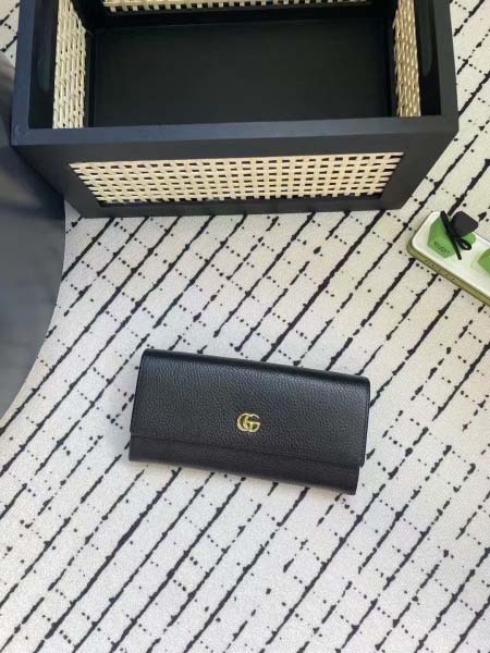 2025年3月17日新品財布GUCCI 456116  19...