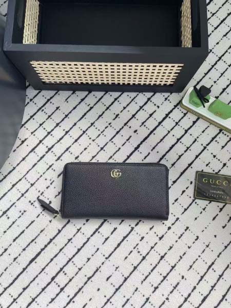 2025年3月17日新品財布GUCCI 45611719X9...