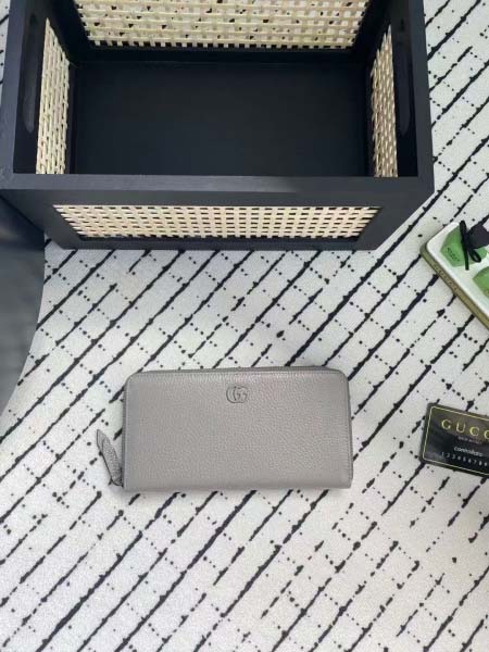 2025年3月17日新品財布GUCCI 456117、19X...