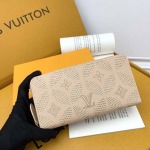 2025年3月17日新品財布 M13469   MY Louis Vuitton  WORLD TOUR   zy工場