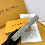 2025年3月17日新品財布M13469   MY Louis Vuitton  WORLD TOUR   zy工場