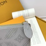 2025年3月17日新品財布M13469   MY Louis Vuitton  WORLD TOUR   zy工場