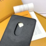 2025年3月17日新品 カードホルダーM12602  Louis Vuitton Monogram Macassar  zy工場