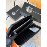 2025年3月17日新品財布PRADA blue  21cmX12cmX2.5cm  zy工場