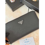 2025年3月17日新品財布PRADA blue  21cmX12cmX2.5cm  zy工場