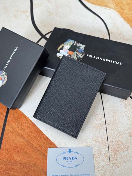2025年3月17日新品財布PRADA  2MV017 9....