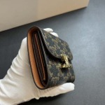 2025年3月17日新品財布 CELINE w10.5×9×3cm.   zy工場