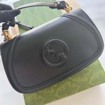 2025年3月17日新品バッグ Gucci 815714 27x17x7cm  zy工場